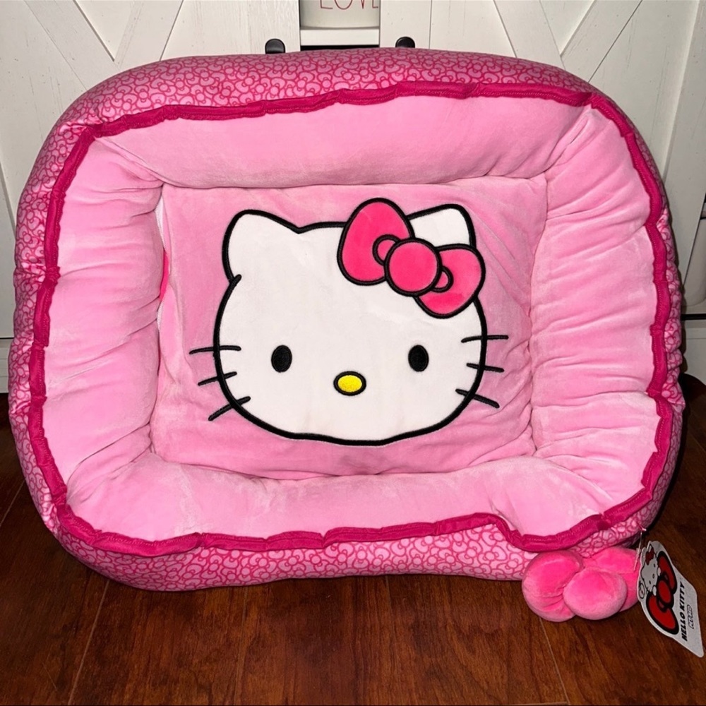 Hello Kitty Pink Plush Pet Bed with Detachable Pillow